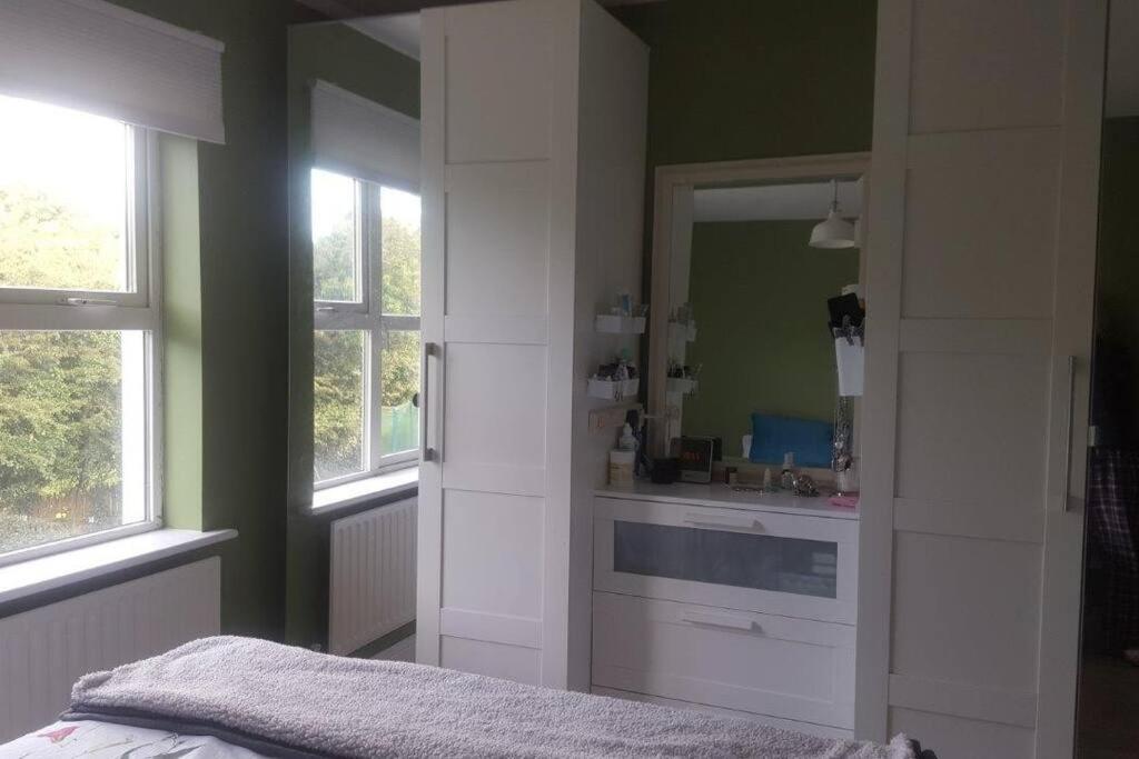 Galway City Lovely 2 Bed Apartment エクステリア 写真